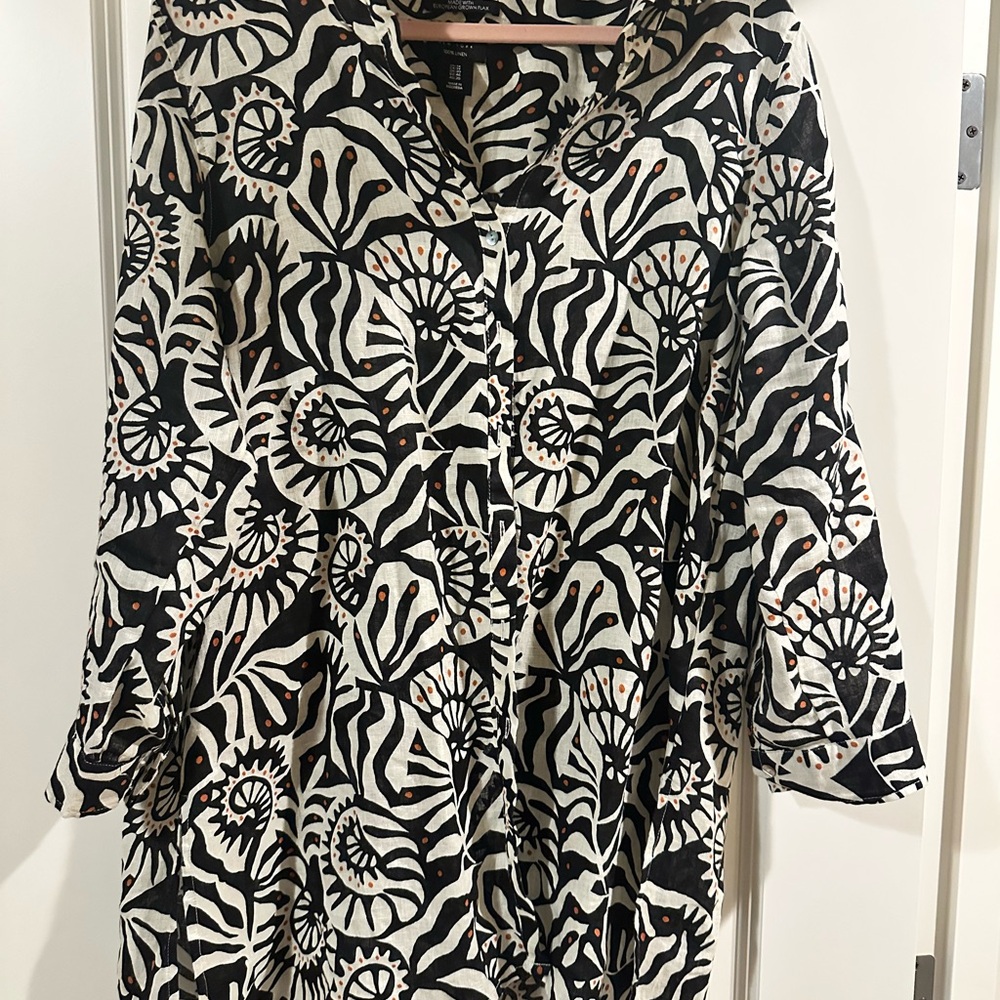 Nicole Miller Black and White Abstract Print Long Sleeve Top